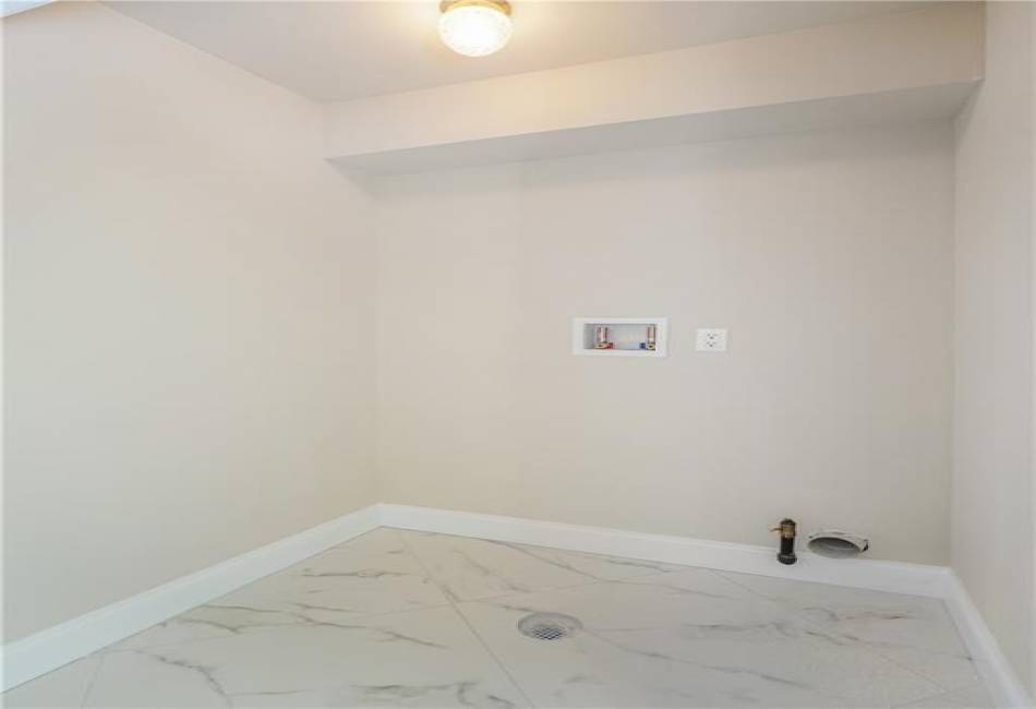 101 Bedell Avenue, Staten Island, New York 10307, 4 Bedrooms Bedrooms, ,5 BathroomsBathrooms,Residential,For Sale,Bedell,492566
