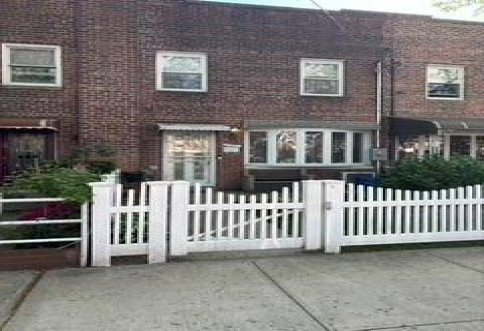 2472 Stuart Street, Brooklyn, New York 11229, 3 Bedrooms Bedrooms, ,3 BathroomsBathrooms,Residential,For Sale,Stuart,492568