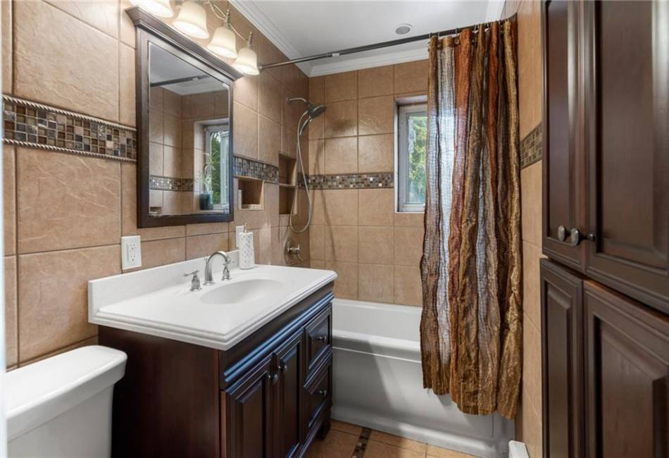 2472 Stuart Street, Brooklyn, New York 11229, 3 Bedrooms Bedrooms, ,3 BathroomsBathrooms,Residential,For Sale,Stuart,492568