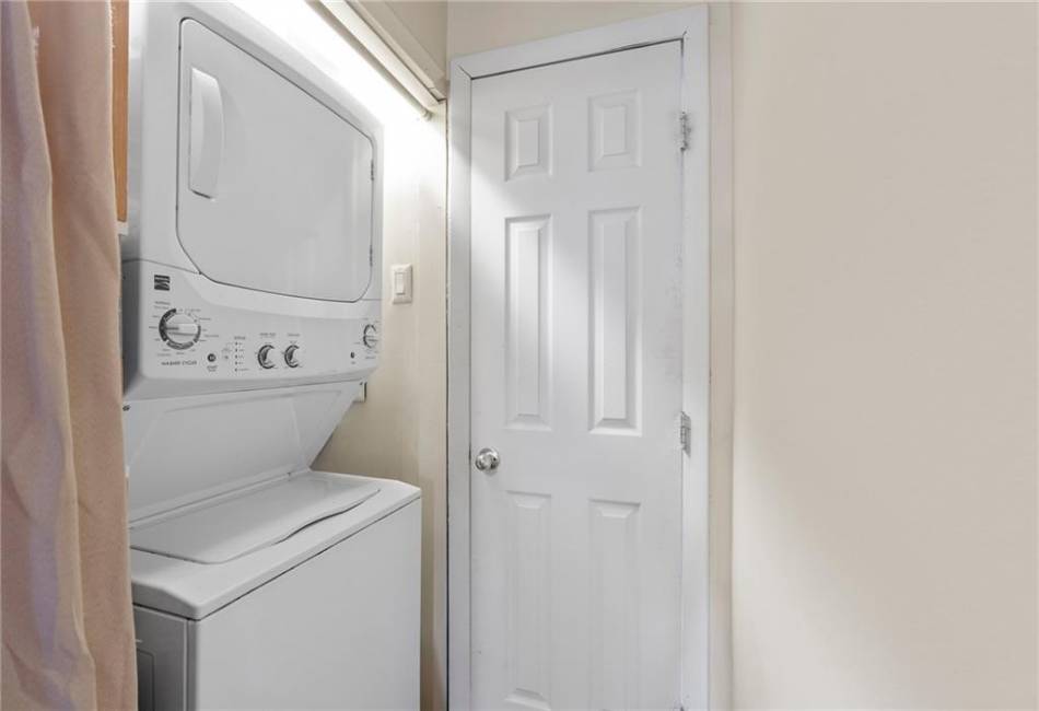 2472 Stuart Street, Brooklyn, New York 11229, 3 Bedrooms Bedrooms, ,3 BathroomsBathrooms,Residential,For Sale,Stuart,492568