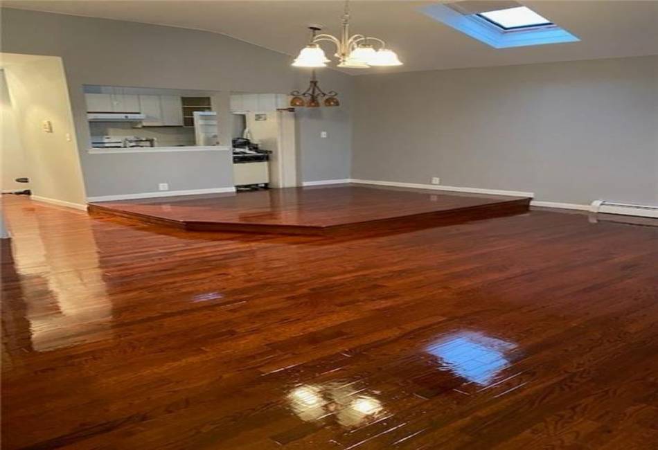 8614 Avenue L, Brooklyn, New York 11236, 2 Bedrooms Bedrooms, ,2 BathroomsBathrooms,Residential,For Sale,Avenue L,492576