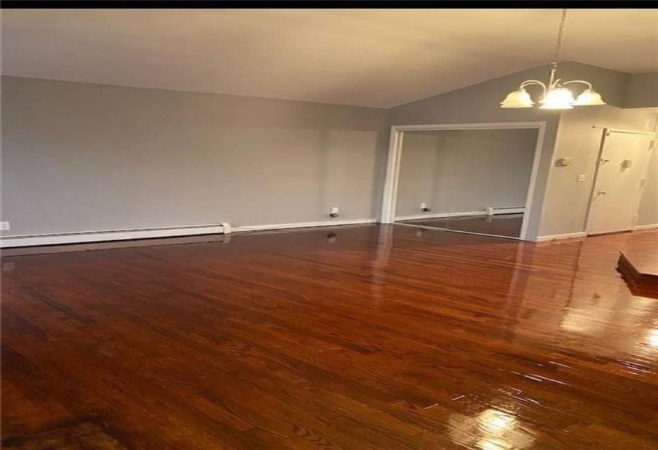 8614 Avenue L, Brooklyn, New York 11236, 2 Bedrooms Bedrooms, ,2 BathroomsBathrooms,Residential,For Sale,Avenue L,492576