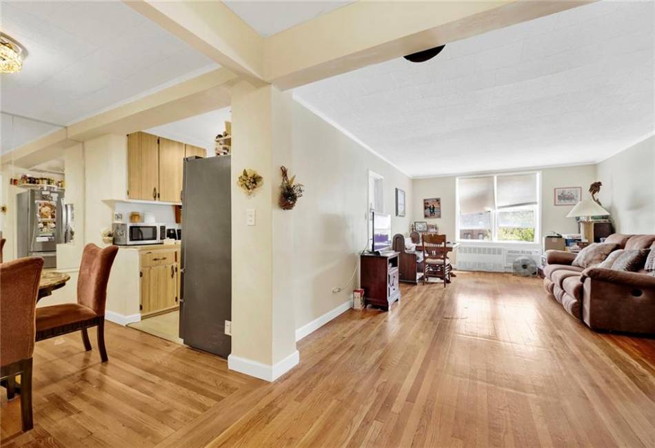 2265 Gerritsen Avenue, Brooklyn, New York 11229, 2 Bedrooms Bedrooms, ,1 BathroomBathrooms,Residential,For Sale,Gerritsen,492512