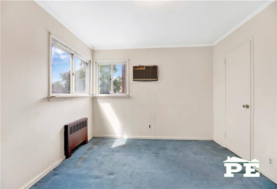 63-24 137th Street, Flushing, New York 11367, 3 Bedrooms Bedrooms, ,3 BathroomsBathrooms,Residential,For Sale,137th,492516