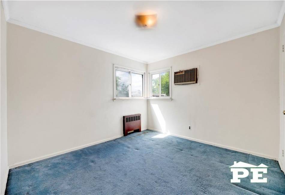 63-24 137th Street, Flushing, New York 11367, 3 Bedrooms Bedrooms, ,3 BathroomsBathrooms,Residential,For Sale,137th,492516