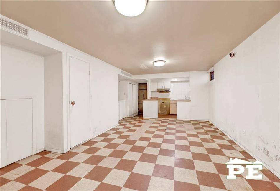 63-24 137th Street, Flushing, New York 11367, 3 Bedrooms Bedrooms, ,3 BathroomsBathrooms,Residential,For Sale,137th,492516