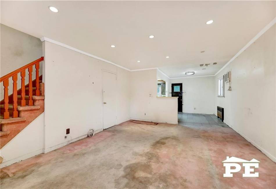 63-24 137th Street, Flushing, New York 11367, 3 Bedrooms Bedrooms, ,3 BathroomsBathrooms,Residential,For Sale,137th,492516