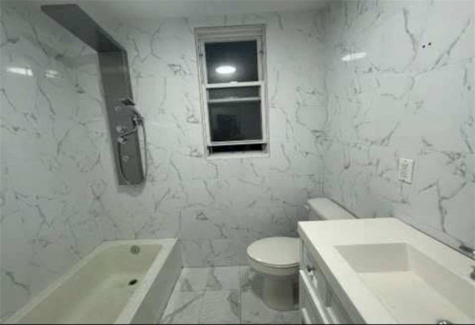 546 9th Street, Brooklyn, New York 11230, 7 Bedrooms Bedrooms, ,4 BathroomsBathrooms,Residential,For Sale,9th,492538