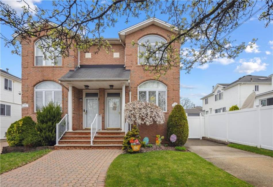 15 Jumel Street, Staten Island, New York 10308, 3 Bedrooms Bedrooms, ,3 BathroomsBathrooms,Residential,For Sale,Jumel,492561