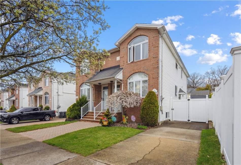 15 Jumel Street, Staten Island, New York 10308, 3 Bedrooms Bedrooms, ,3 BathroomsBathrooms,Residential,For Sale,Jumel,492561