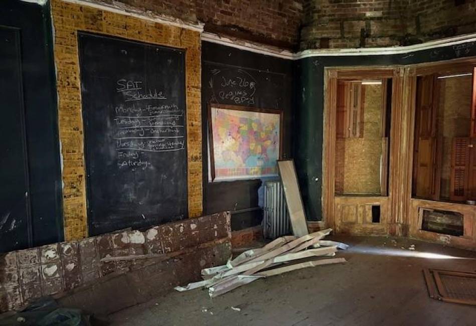 81 Chauncey Street, Brooklyn, New York 11233, 5 Bedrooms Bedrooms, ,2 BathroomsBathrooms,Residential,For Sale,Chauncey,492573