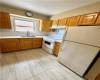 1923 Railroad Avenue, Staten Island, New York 10306, 2 Bedrooms Bedrooms, ,1 BathroomBathrooms,Rental,For Sale,Railroad,492580