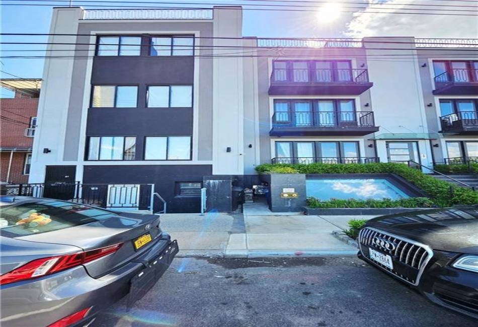 1068 62nd Street, Brooklyn, New York 11219, 18 Bedrooms Bedrooms, ,8 BathroomsBathrooms,Residential,For Sale,62nd,492587