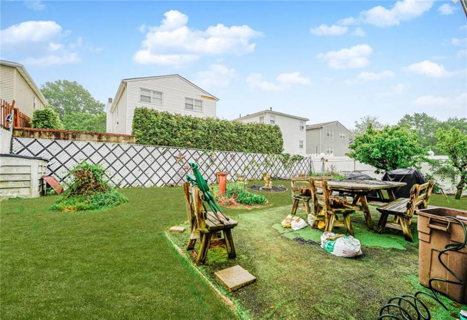 97 Ashland Avenue, Staten Island, New York 10312, 3 Bedrooms Bedrooms, ,2 BathroomsBathrooms,Residential,For Sale,Ashland,492588