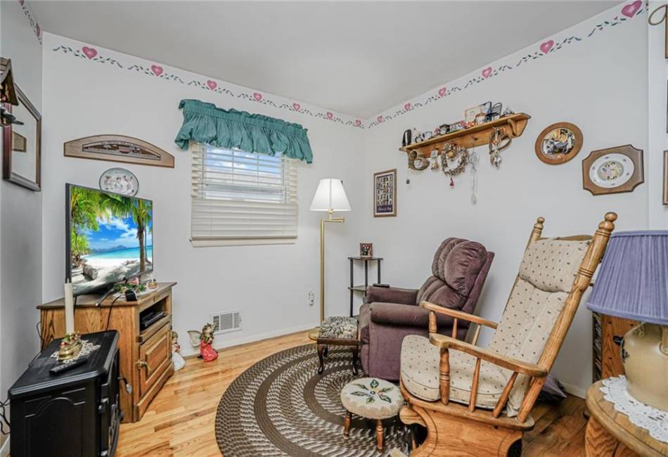 97 Ashland Avenue, Staten Island, New York 10312, 3 Bedrooms Bedrooms, ,2 BathroomsBathrooms,Residential,For Sale,Ashland,492588