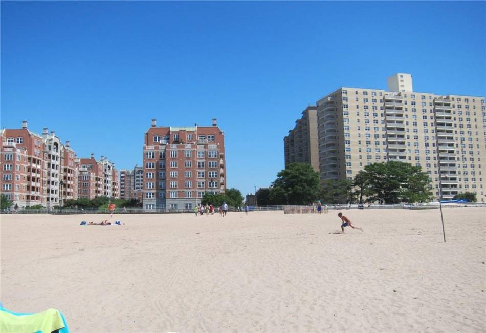 35 Seacoast Terrace, Brooklyn, New York 11235, 1 Bedroom Bedrooms, ,1 BathroomBathrooms,Residential,For Sale,Seacoast,492589