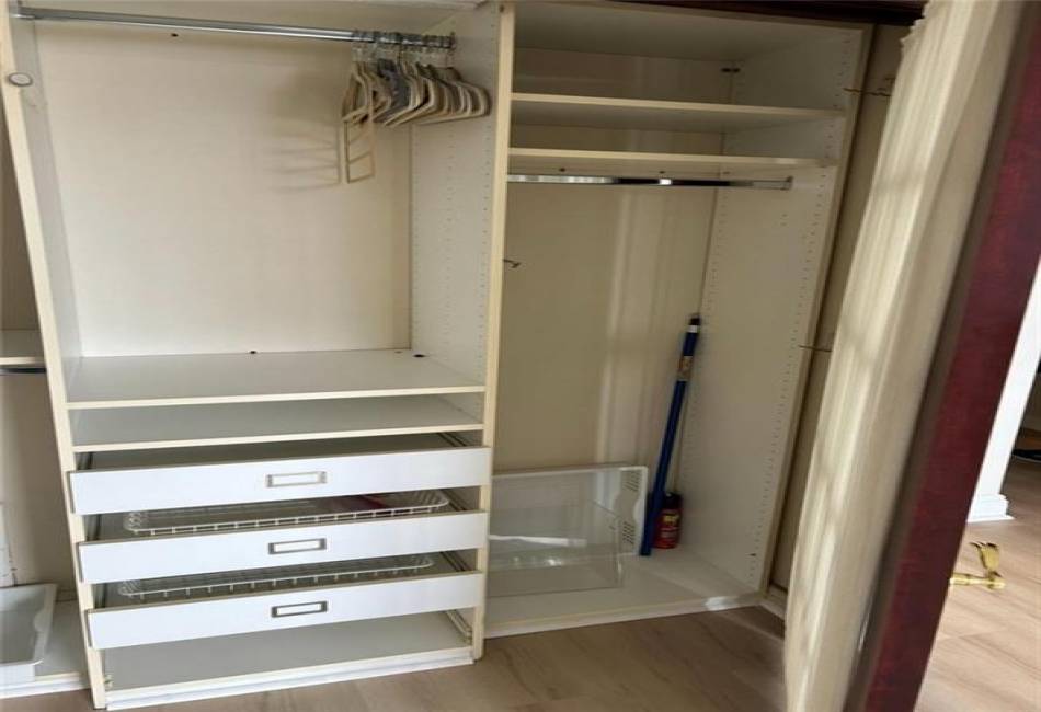 9921 4th Avenue, Brooklyn, New York 11209, 2 Bedrooms Bedrooms, ,2 BathroomsBathrooms,Rental,For Sale,4th,492591