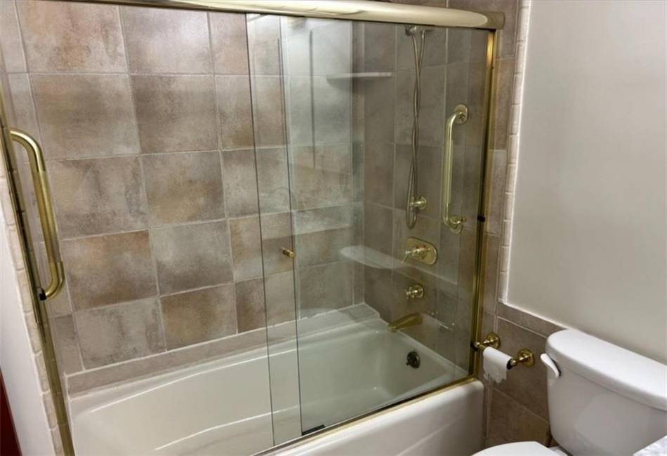 9921 4th Avenue, Brooklyn, New York 11209, 2 Bedrooms Bedrooms, ,2 BathroomsBathrooms,Rental,For Sale,4th,492591