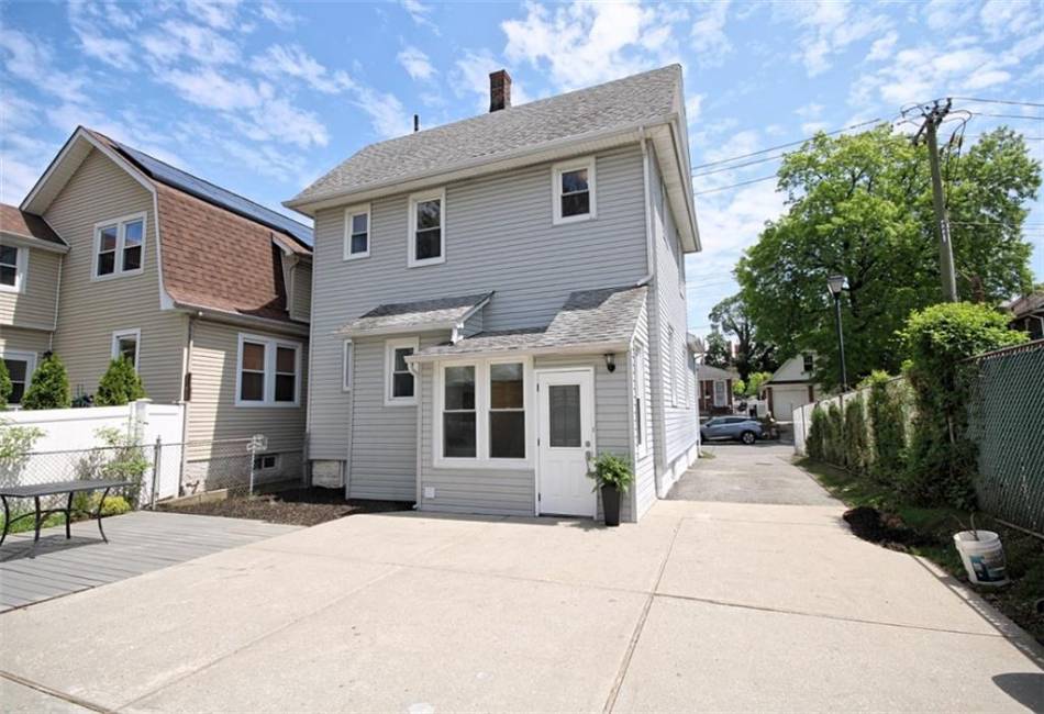 220 Fairview Avenue, Staten Island, New York 10314, ,Residential,For Sale,Fairview,492586