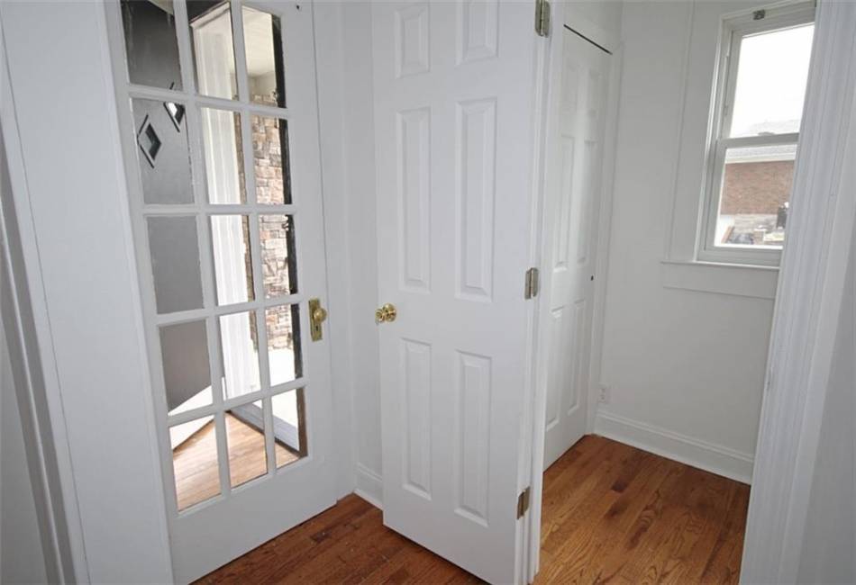 220 Fairview Avenue, Staten Island, New York 10314, ,Residential,For Sale,Fairview,492586