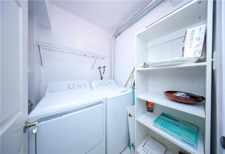 186 Monahan Avenue, Staten Island, New York 10314, 2 Bedrooms Bedrooms, ,2 BathroomsBathrooms,Residential,For Sale,Monahan,492590