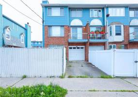186 Monahan Avenue, Staten Island, New York 10314, 2 Bedrooms Bedrooms, ,2 BathroomsBathrooms,Residential,For Sale,Monahan,492590