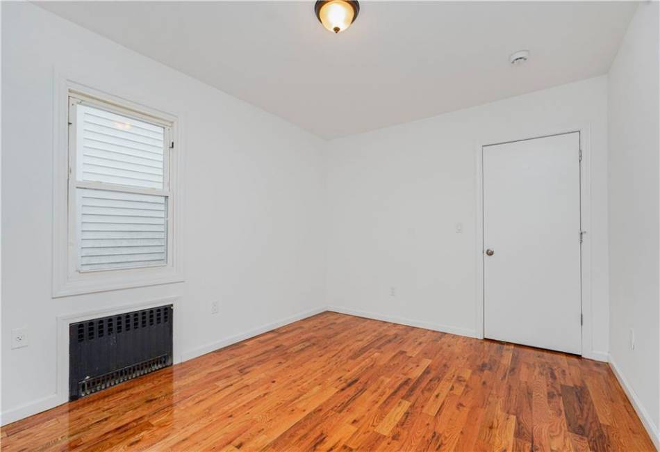 75 Taft Avenue, Staten Island, New York 10301, 6 Bedrooms Bedrooms, ,2 BathroomsBathrooms,Residential,For Sale,Taft,492602
