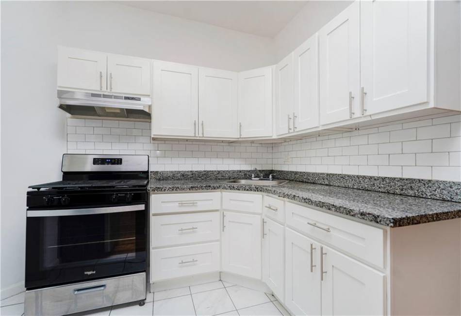 75 Taft Avenue, Staten Island, New York 10301, 6 Bedrooms Bedrooms, ,2 BathroomsBathrooms,Residential,For Sale,Taft,492602