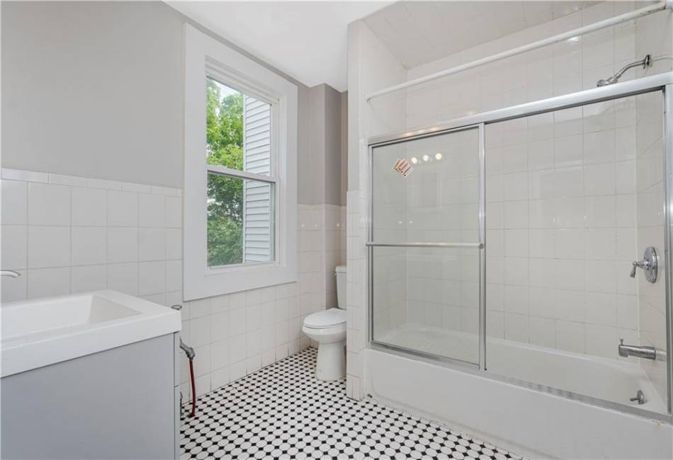 75 Taft Avenue, Staten Island, New York 10301, 6 Bedrooms Bedrooms, ,2 BathroomsBathrooms,Residential,For Sale,Taft,492602