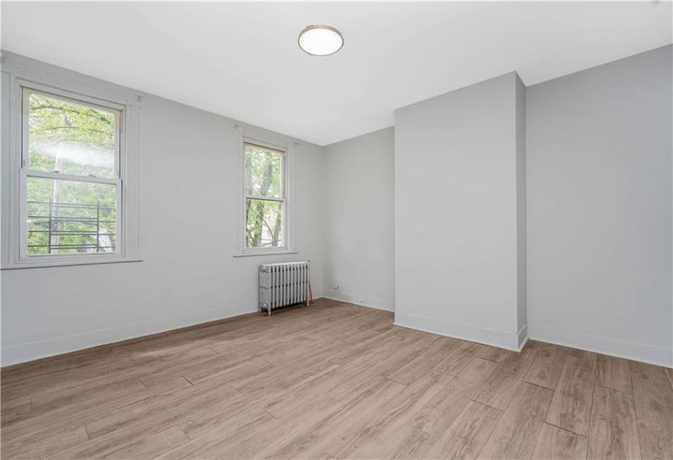 75 Taft Avenue, Staten Island, New York 10301, 6 Bedrooms Bedrooms, ,2 BathroomsBathrooms,Residential,For Sale,Taft,492602
