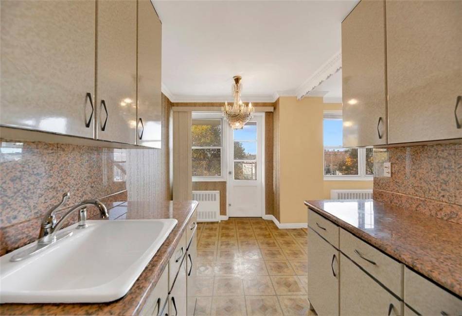 2483 16th Street, Brooklyn, New York 11214, 2 Bedrooms Bedrooms, ,1 BathroomBathrooms,Residential,For Sale,16th,492605