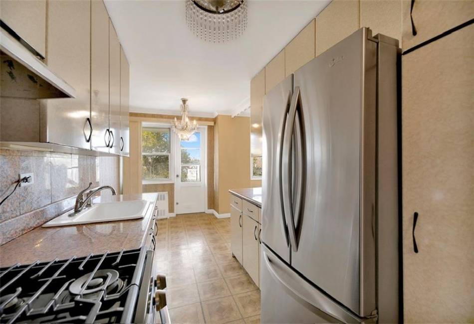 2483 16th Street, Brooklyn, New York 11214, 2 Bedrooms Bedrooms, ,1 BathroomBathrooms,Residential,For Sale,16th,492605