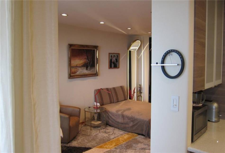 1311 Brightwater Avenue, Brooklyn, New York 11235, 1 Bedroom Bedrooms, ,1 BathroomBathrooms,Residential,For Sale,Brightwater,492606