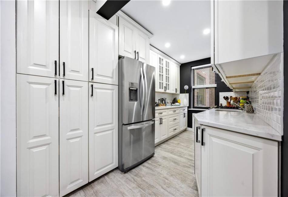 302 96th Street, Brooklyn, New York 11209, 1 Bedroom Bedrooms, ,1 BathroomBathrooms,Residential,For Sale,96th,492608