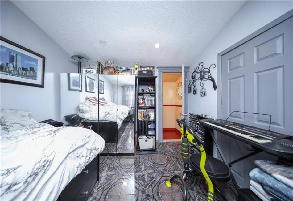 2405 82nd Street, Brooklyn, New York 11214, 4 Bedrooms Bedrooms, ,3 BathroomsBathrooms,Residential,For Sale,82nd,492571