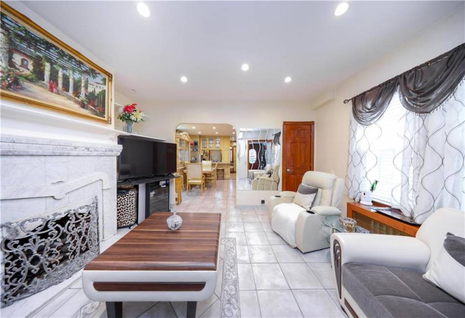 2405 82nd Street, Brooklyn, New York 11214, 4 Bedrooms Bedrooms, ,3 BathroomsBathrooms,Residential,For Sale,82nd,492571