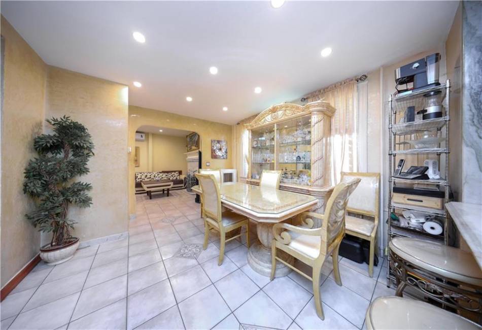 2405 82nd Street, Brooklyn, New York 11214, 4 Bedrooms Bedrooms, ,3 BathroomsBathrooms,Residential,For Sale,82nd,492571