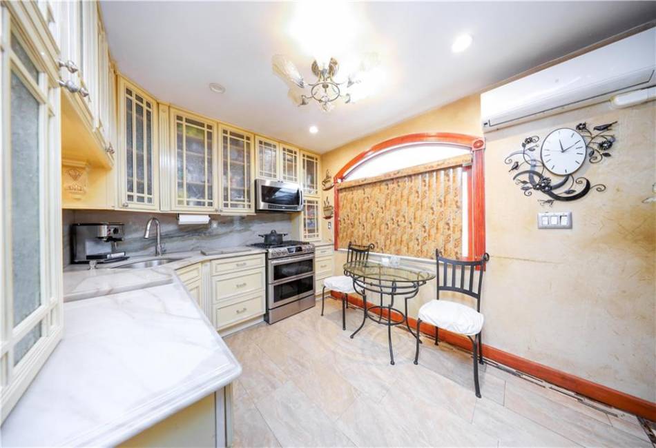 2405 82nd Street, Brooklyn, New York 11214, 4 Bedrooms Bedrooms, ,3 BathroomsBathrooms,Residential,For Sale,82nd,492571