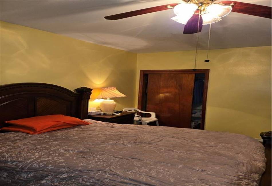 3915 Clarendon Road, Brooklyn, New York 11203, 2 Bedrooms Bedrooms, ,2 BathroomsBathrooms,Residential,For Sale,Clarendon,492612