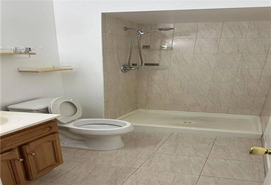 22 Spirit Lane, Staten Island, New York 10303, 3 Bedrooms Bedrooms, ,2 BathroomsBathrooms,Residential,For Sale,Spirit,492613