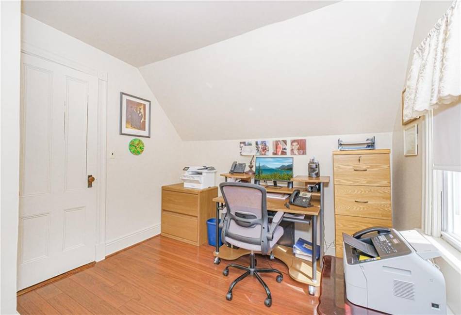 1542 74th Street, Brooklyn, New York 11228, 5 Bedrooms Bedrooms, ,3 BathroomsBathrooms,Residential,For Sale,74th,492597