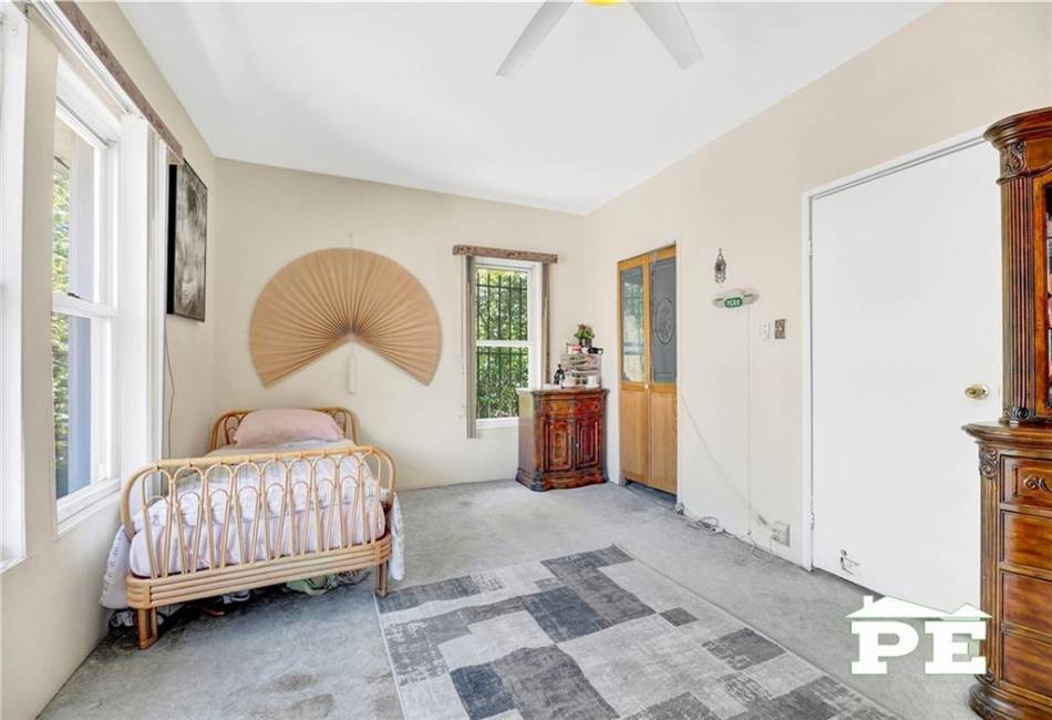 2758 26th Street, Brooklyn, New York 11235, 3 Bedrooms Bedrooms, ,3 BathroomsBathrooms,Residential,For Sale,26th,492519