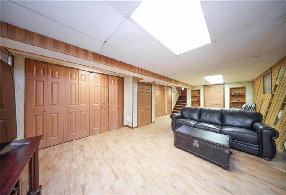 43 Winchester Avenue, Staten Island, New York 10312, 3 Bedrooms Bedrooms, ,2 BathroomsBathrooms,Residential,For Sale,Winchester,492565