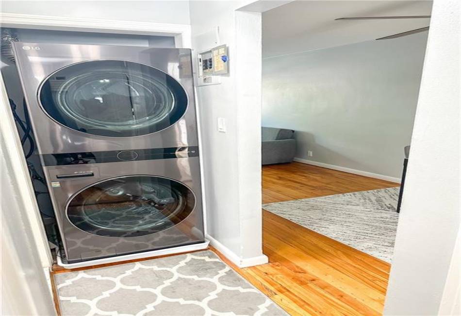 8988 15th Avenue, Brooklyn, New York 11228, 1 Bedroom Bedrooms, ,1 BathroomBathrooms,Residential,For Sale,15th,489616