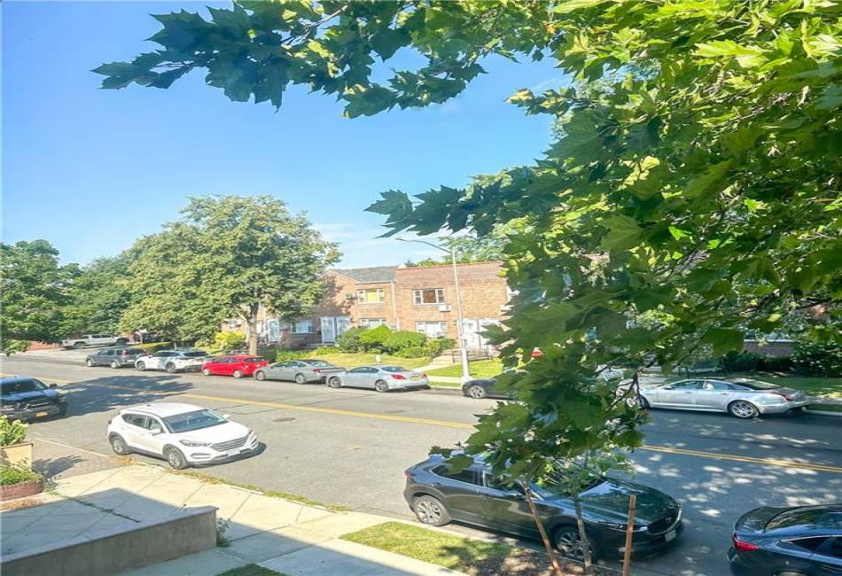8988 15th Avenue, Brooklyn, New York 11228, 1 Bedroom Bedrooms, ,1 BathroomBathrooms,Residential,For Sale,15th,489616