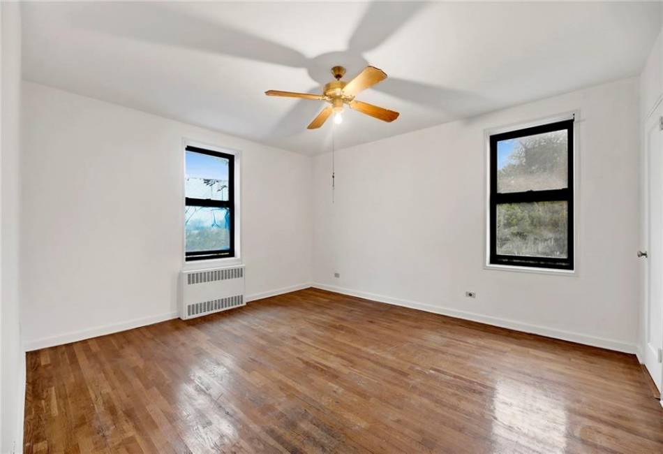 202 Seeley Street, Brooklyn, New York 11218, 2 Bedrooms Bedrooms, ,1 BathroomBathrooms,Residential,For Sale,Seeley,491089