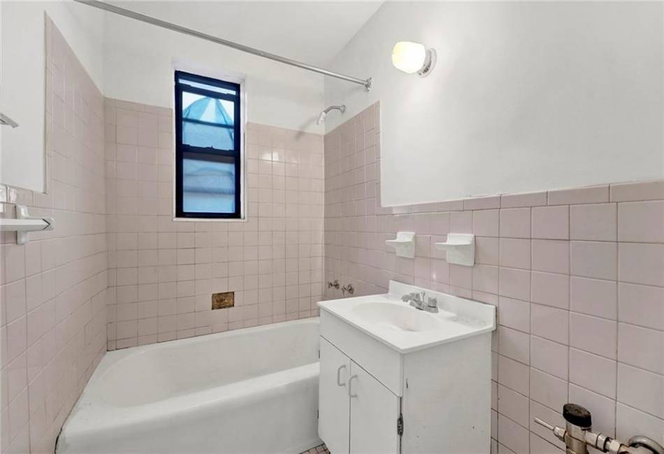 202 Seeley Street, Brooklyn, New York 11218, 2 Bedrooms Bedrooms, ,1 BathroomBathrooms,Residential,For Sale,Seeley,491089