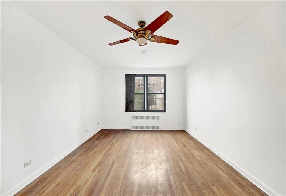 202 Seeley Street, Brooklyn, New York 11218, 2 Bedrooms Bedrooms, ,1 BathroomBathrooms,Residential,For Sale,Seeley,491089
