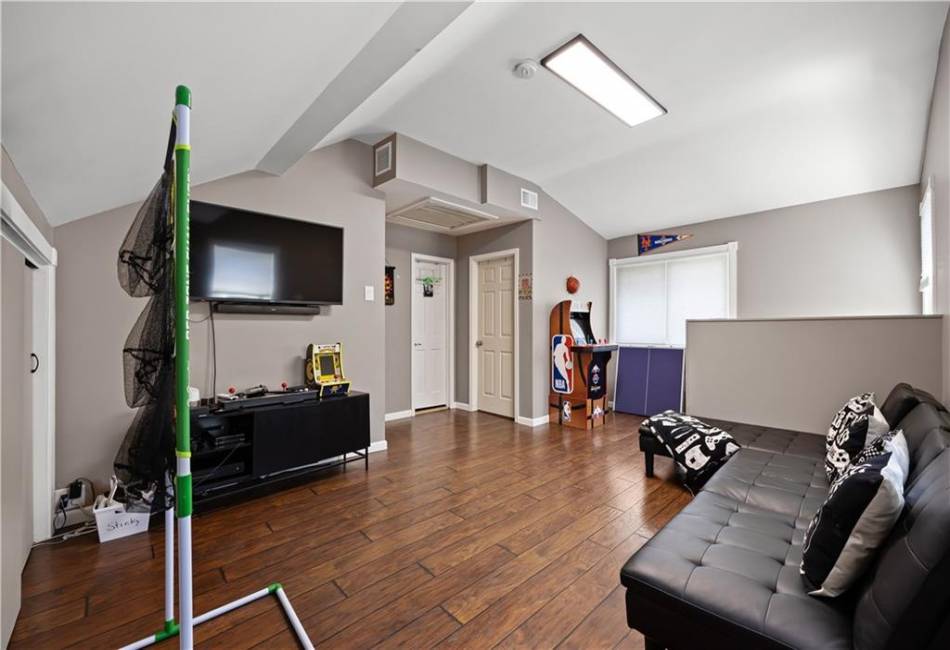 1182 Arthur Kill Road, Staten Island, New York 10312, 3 Bedrooms Bedrooms, ,2 BathroomsBathrooms,Residential,For Sale,Arthur Kill,492616