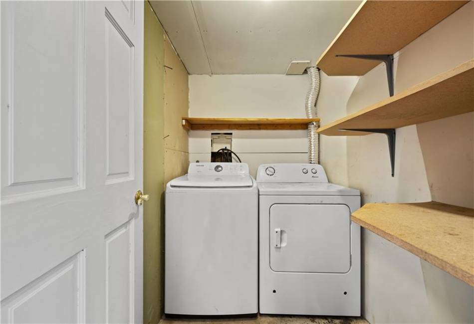 1182 Arthur Kill Road, Staten Island, New York 10312, 3 Bedrooms Bedrooms, ,2 BathroomsBathrooms,Residential,For Sale,Arthur Kill,492616